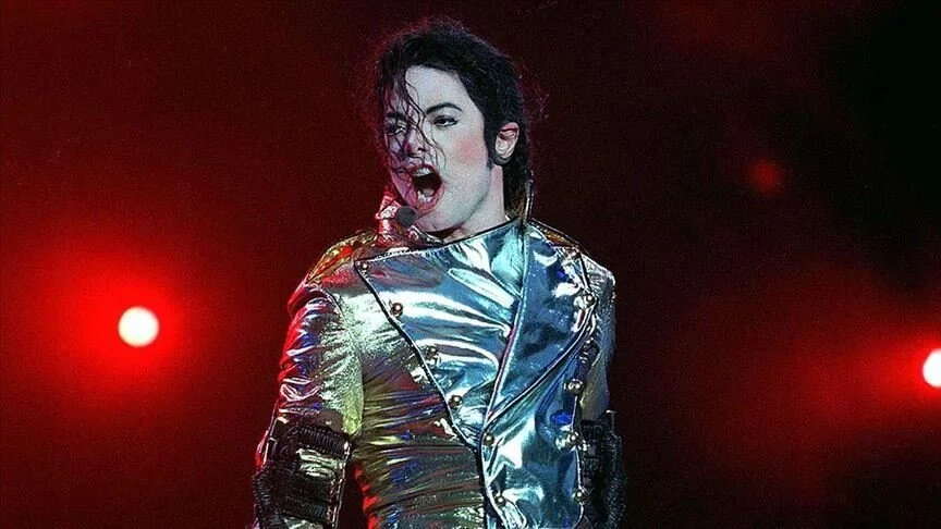 Michael Jackson Biography Wiki Salary Net Worth Couse Of Death