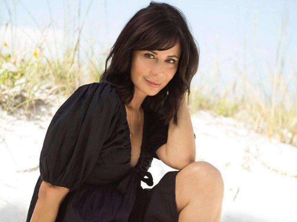 Catherine Bell Biography